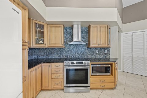 Villa ou maison à vendre à Spring Hill, Floride: 4 chambres, 214.51 m2 № 2429603 - photo 16