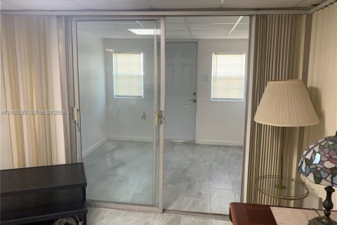 Appartement à louer à Davie, Floride: 2 chambres, 74.69 m2 № 2407470 - photo 6