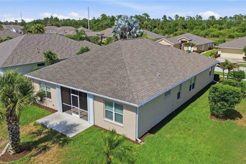Villa ou maison à vendre à Englewood, Floride: 3 chambres, 194.35 m2 № 2131639 - photo 2