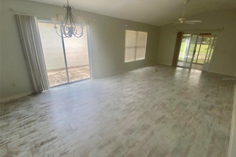 Casa en venta en The Villages, Florida, 2 dormitorios, 111.11 m2 № 1776949 - foto 8