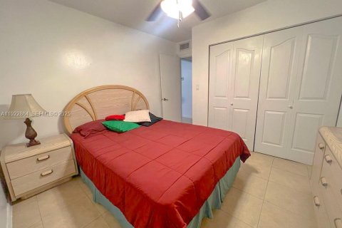 Copropriété à louer à Oakland Park, Floride: 2 chambres, 80.82 m2 № 1982578 - photo 14