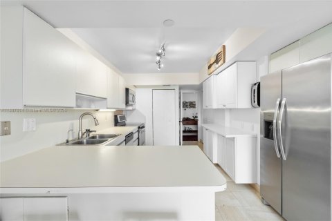 Купить кондоминиум в Авентура, Флорида 2 спальни, 175.31м2, № 1938806 - фото 10