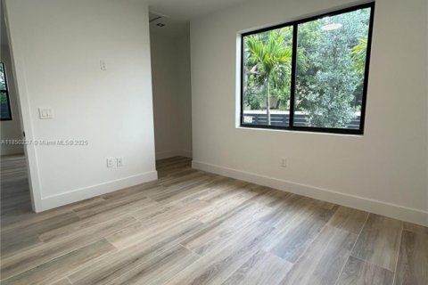 Casa en venta en Hollywood, Florida, 4 dormitorios № 1857215 - foto 22