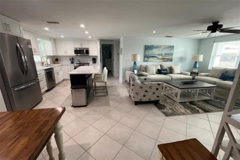 Casa en alquiler en Sarasota, Florida, 3 dormitorios, 150.22 m2 № 1369507 - foto 17