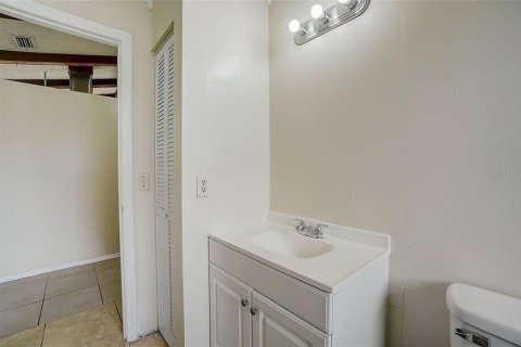 Villa ou maison à vendre à Deltona, Floride: 3 chambres, 116.41 m2 № 1880475 - photo 28