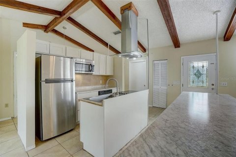 Villa ou maison à vendre à Deltona, Floride: 3 chambres, 116.41 m2 № 1880475 - photo 25