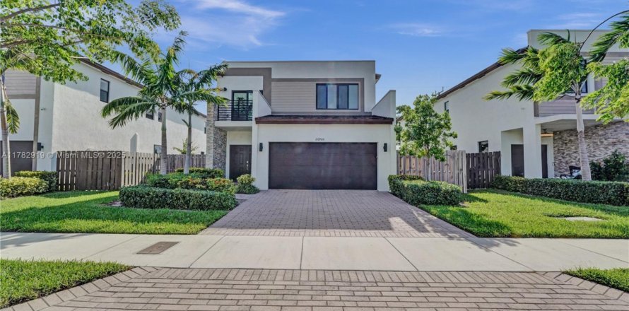 Casa en Miami, Florida 4 dormitorios, 228.63 m2 № 1868797