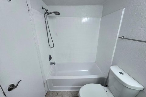 Condo in Orlando, Florida, 1 bedroom  № 1508186 - photo 19