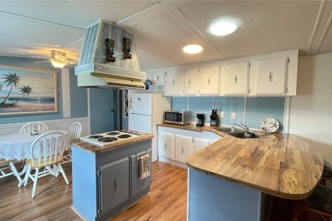 Apartment in Lady Lake, Florida 2 bedrooms, 96.62 sq.m. № 1626033 - photo 12