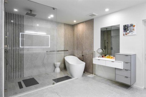 Villa ou maison à louer à Coral Gables, Floride: 5 chambres, 471.48 m2 № 2006261 - photo 14