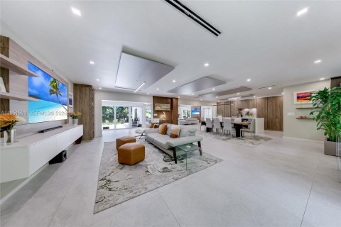 Villa ou maison à louer à Coral Gables, Floride: 5 chambres, 471.48 m2 № 2006261 - photo 2