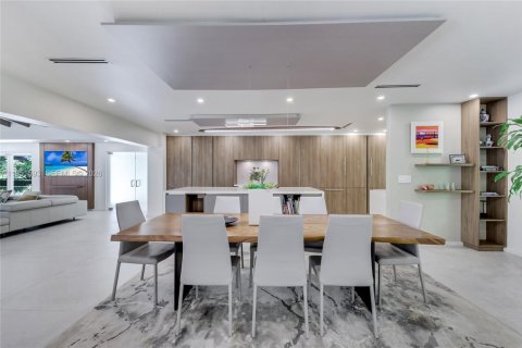 Villa ou maison à louer à Coral Gables, Floride: 5 chambres, 471.48 m2 № 2006261 - photo 5