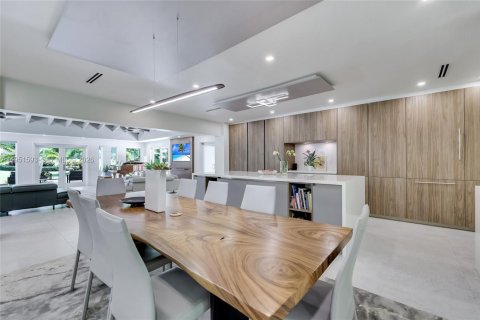 Villa ou maison à louer à Coral Gables, Floride: 5 chambres, 471.48 m2 № 2006261 - photo 8