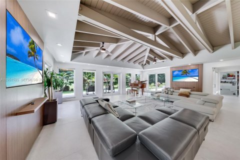 Villa ou maison à louer à Coral Gables, Floride: 5 chambres, 471.48 m2 № 2006261 - photo 6