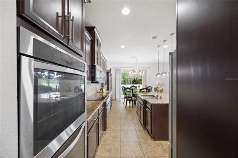 Купить виллу или дом в Киссимми, Флорида 7 комнат, 325.99м2, № 2352489 - фото 12