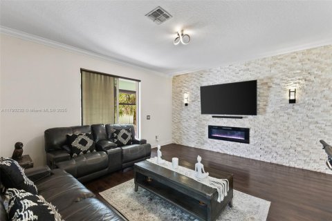 House in Orlando, Florida 5 bedrooms, 301.84 sq.m. № 1739696 - photo 13