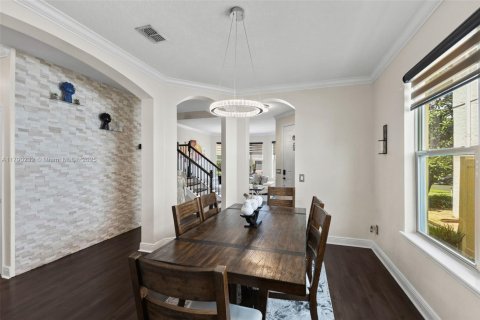 House in Orlando, Florida 5 bedrooms, 301.84 sq.m. № 1739696 - photo 7