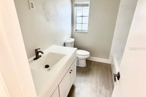 Villa ou maison à louer à Tampa, Floride: 2 chambres, 113.62 m2 № 2380537 - photo 16