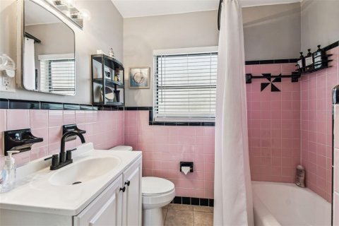 House in Hudson, Florida 2 bedrooms, 107.02 sq.m. № 1743457 - photo 30