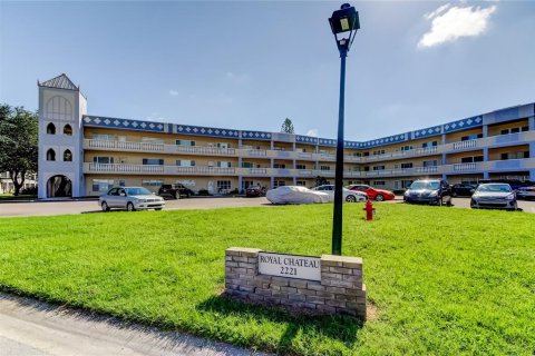 Купить кондоминиум в Клируотер, Флорида 6 комнат, 127.28м2, № 1911108 - фото 1