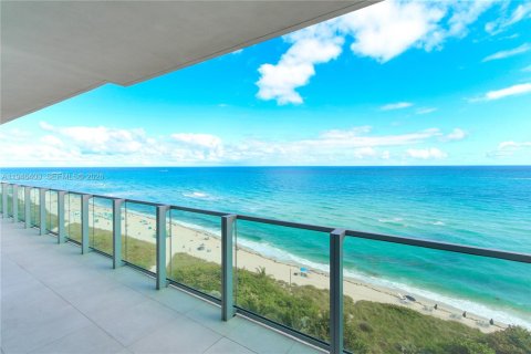 Condominio en venta en Miami Beach, Florida, 3 dormitorios, 198.16 m2 № 2002757 - foto 2
