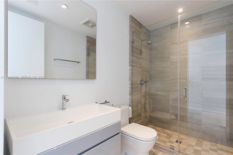 Condominio en venta en Miami Beach, Florida, 3 dormitorios, 198.16 m2 № 2002757 - foto 18