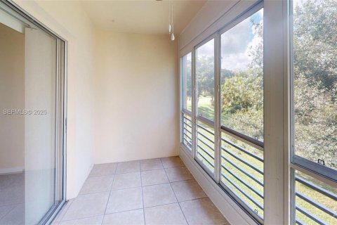Condo in Sunrise, Florida, 2 bedrooms № 2062285 - photo 30