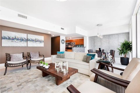 Copropriété à vendre à Miami, Floride: 2 chambres, 120.12 m2 № 1966844 - photo 5