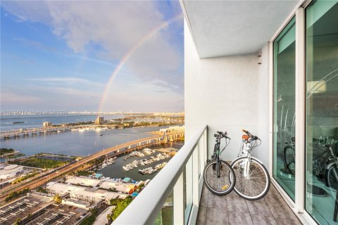 Copropriété à vendre à Miami, Floride: 2 chambres, 120.12 m2 № 1966844 - photo 2