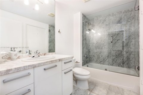 Copropriété à vendre à Miami, Floride: 2 chambres, 120.12 m2 № 1966844 - photo 30