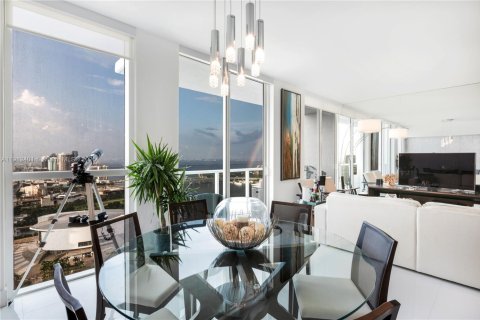 Copropriété à vendre à Miami, Floride: 2 chambres, 120.12 m2 № 1966844 - photo 9