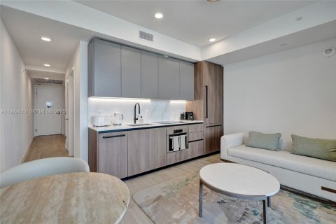 Купить кондоминиум в Майами-Бич, Флорида 1 спальня, № 1976457 - фото 3