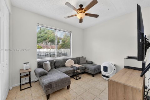 Купить виллу или дом в Мирамар, Флорида 5 спален, 232.91м2, № 2043414 - фото 27