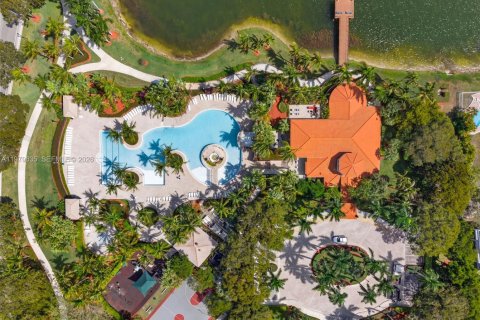 Купить виллу или дом в Мирамар, Флорида 5 спален, 232.91м2, № 2043414 - фото 5