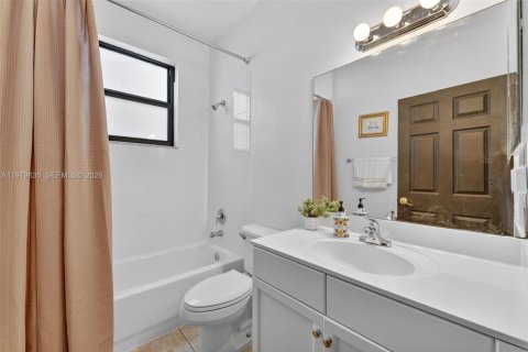 Купить виллу или дом в Мирамар, Флорида 5 спален, 232.91м2, № 2043414 - фото 28