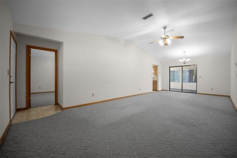 House in Ocala, Florida 3 bedrooms, 134.8 sq.m. № 1843325 - photo 14