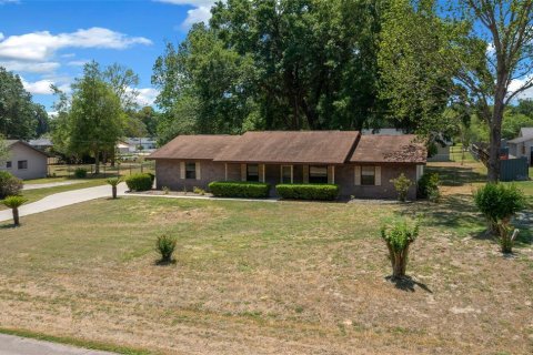 House in Ocala, Florida 3 bedrooms, 134.8 sq.m. № 1843325 - photo 1