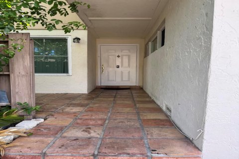 Touwnhouse à louer à Plantation, Floride: 5 chambres, 193.24 m2 № 2193645 - photo 2