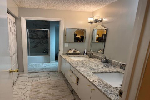 Touwnhouse à louer à Plantation, Floride: 5 chambres, 193.24 m2 № 2193645 - photo 13