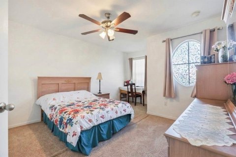 House in Orlando, Florida 5 bedrooms, 287.25 sq.m. № 2396221 - photo 25