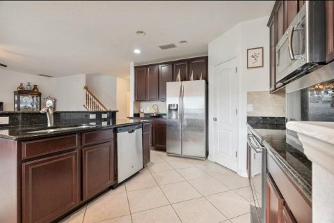 House in Orlando, Florida 5 bedrooms, 287.25 sq.m. № 2396221 - photo 8