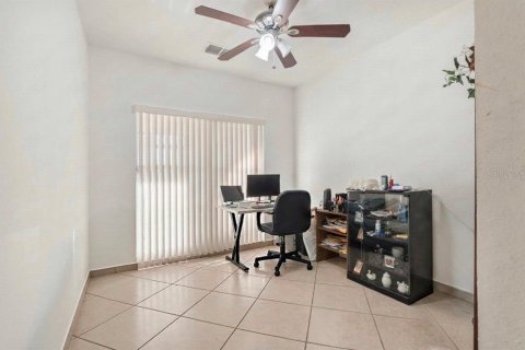 House in Orlando, Florida 5 bedrooms, 287.25 sq.m. № 2396221 - photo 13
