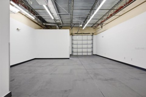 Immobilier commercial à louer à Sarasota, Floride: 86.96 m2 № 2425949 - photo 10