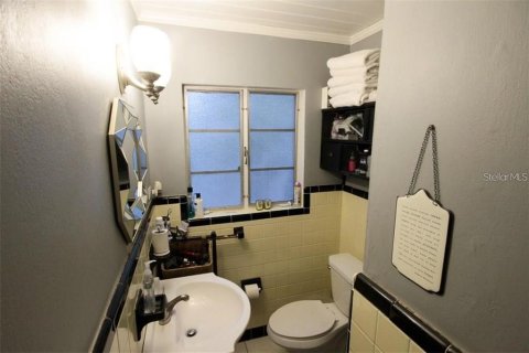 Casa en alquiler en Sarasota, Florida, 2 dormitorios, 87.33 m2 № 1909371 - foto 11