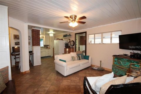 Casa en alquiler en Sarasota, Florida, 2 dormitorios, 87.33 m2 № 1909371 - foto 6