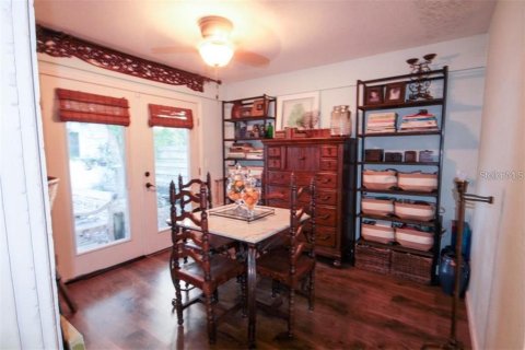 Casa en alquiler en Sarasota, Florida, 2 dormitorios, 87.33 m2 № 1909371 - foto 10