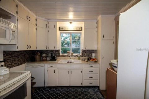 Casa en alquiler en Sarasota, Florida, 2 dormitorios, 87.33 m2 № 1909371 - foto 9