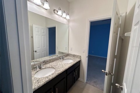 House in Orlando, Florida 4 bedrooms, 255.76 sq.m. № 2427067 - photo 16
