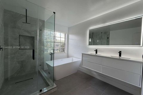 Casa en alquiler en Weston, Florida, 4 dormitorios, 215.72 m2 № 2004721 - foto 11