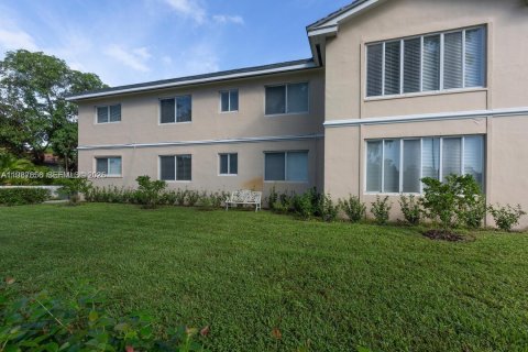 Apartamento en alquiler en Coral Gables, Florida, 3 dormitorios, 148.64 m2 № 2050410 - foto 19